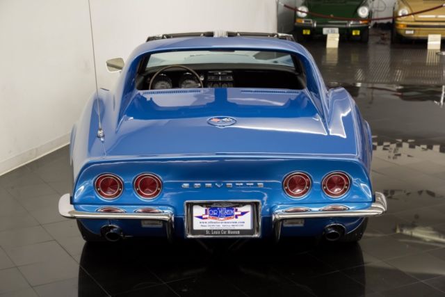 1968 chevrolet corvette t-top coupe