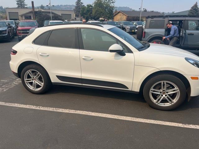 2018 porsche macan sport edition