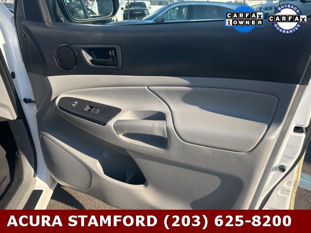 2013 toyota tacoma base