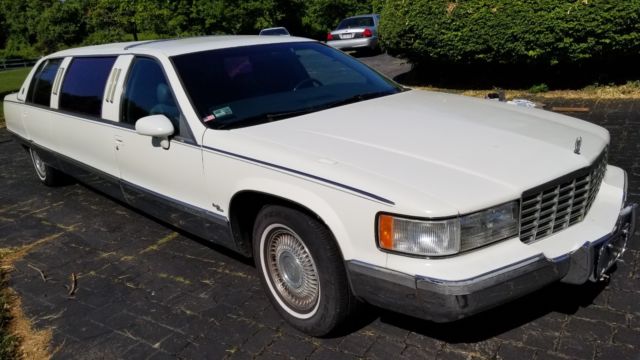 1994 cadillac fleetwood limo 6 rear passenger low miles new inspection sticker