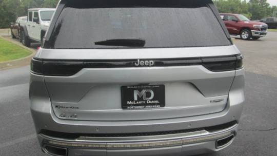 2023 jeep grand cherokee summit