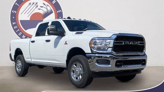 2024 RAM slt