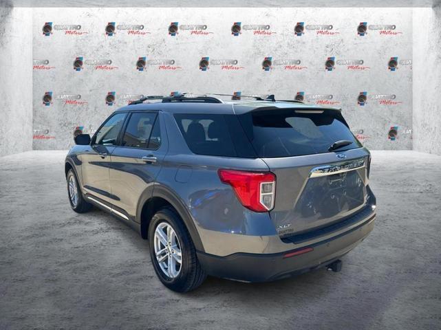 2021 ford explorer xlt