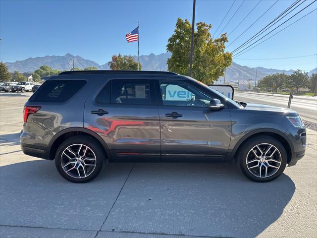 2018 ford explorer sport