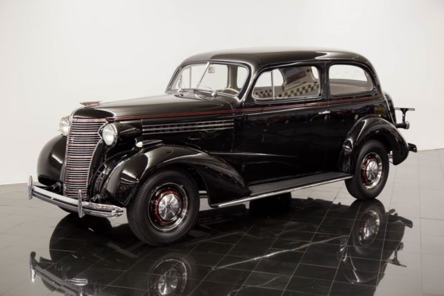 1938 chevrolet master 2-door town sedan