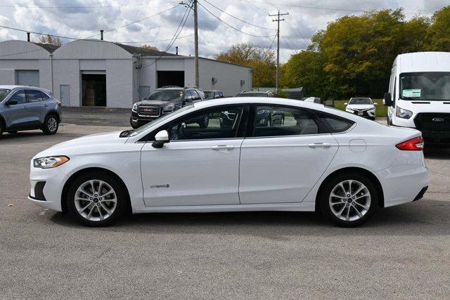 2019 ford fusion hybrid se
