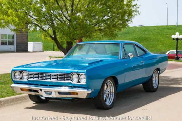1968 plymouth road runner 383 magnum 3 speed automatic hardtop bright blue meta