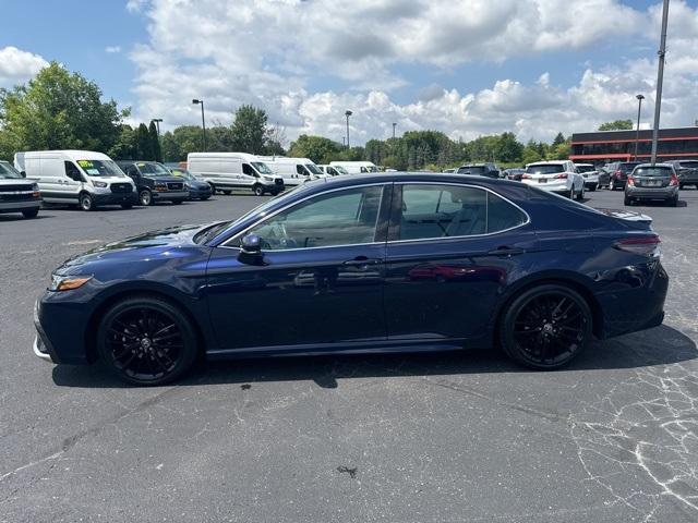 2021 toyota camry xse