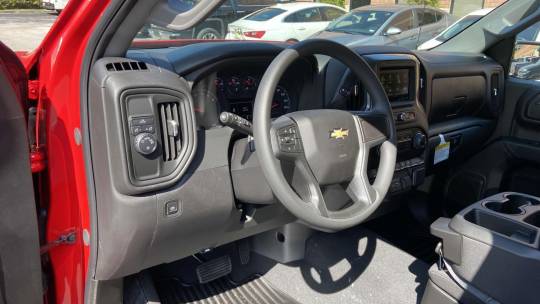 new 2024 chevrolet silverado 1500 custom crew cab short bed 2wd