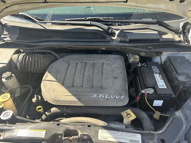 2012 dodge grand caravan sxt