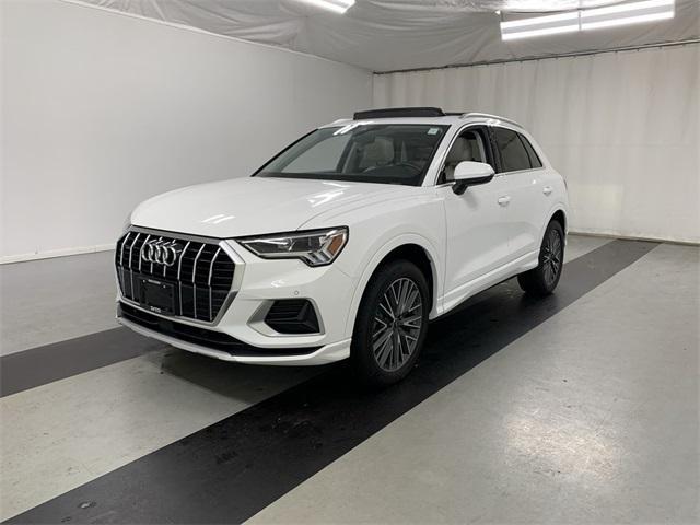 2022 audi q3 40 premium