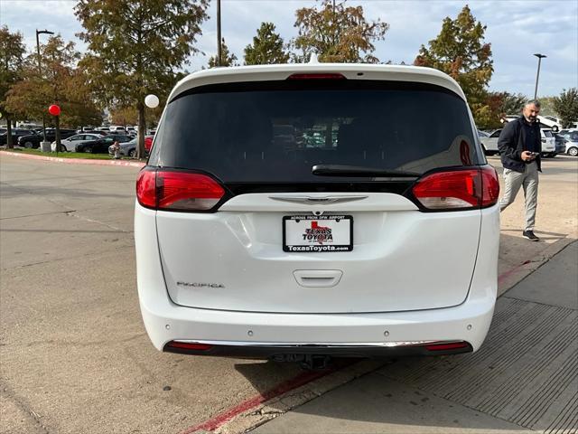 2019 chrysler pacifica touring-l plus