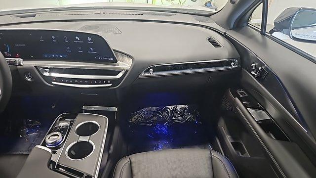 2024 cadillac lyriq luxury w/1sc