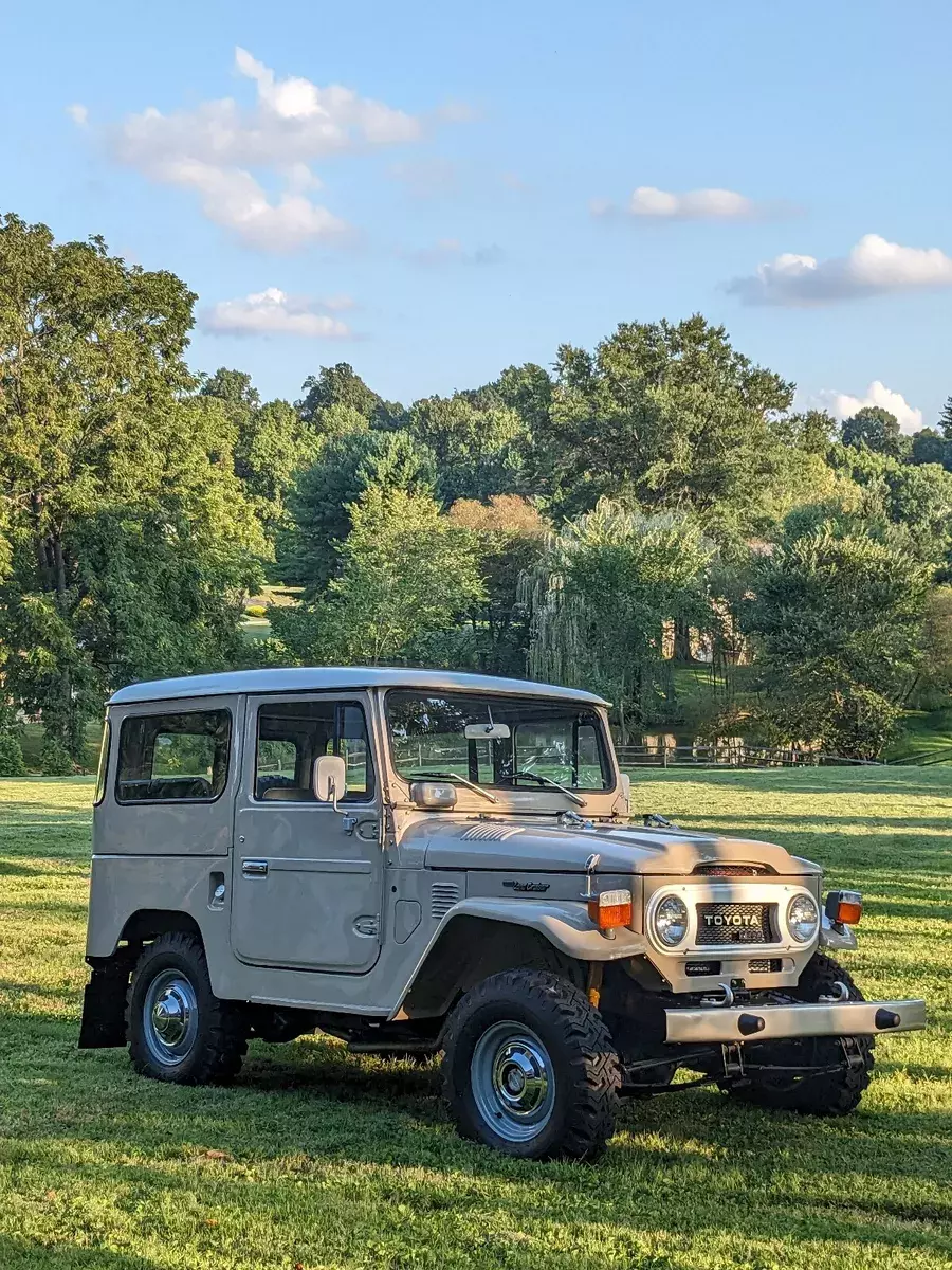 1976 toyota land cruiser brown