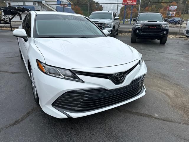 2019 toyota camry l