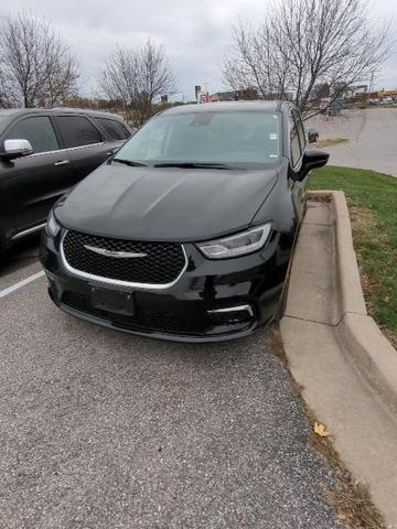 2023 chrysler pacifica hybrid touring l