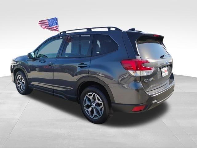 2024 subaru forester premium