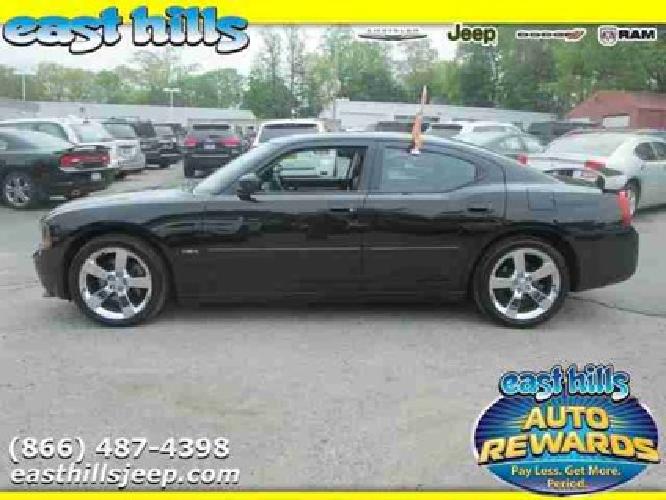2010 dodge charger r/t in greenvale, ny
