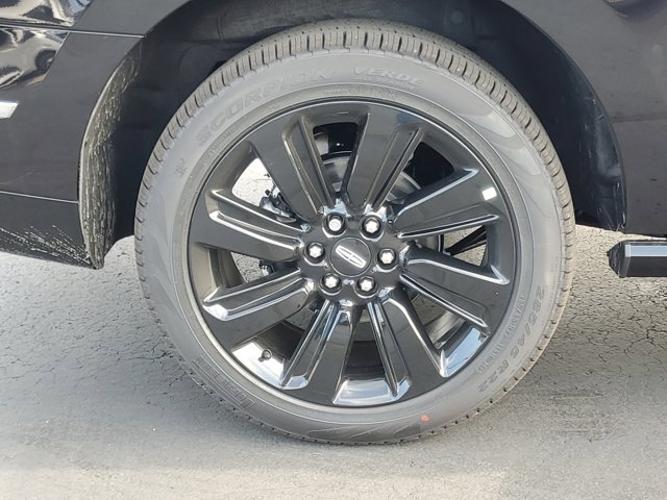 new 2024 lincoln navigator reserve