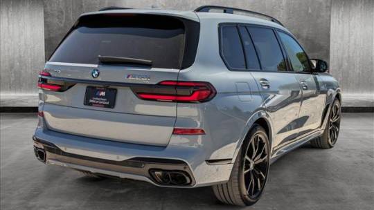 2025 BMW X7