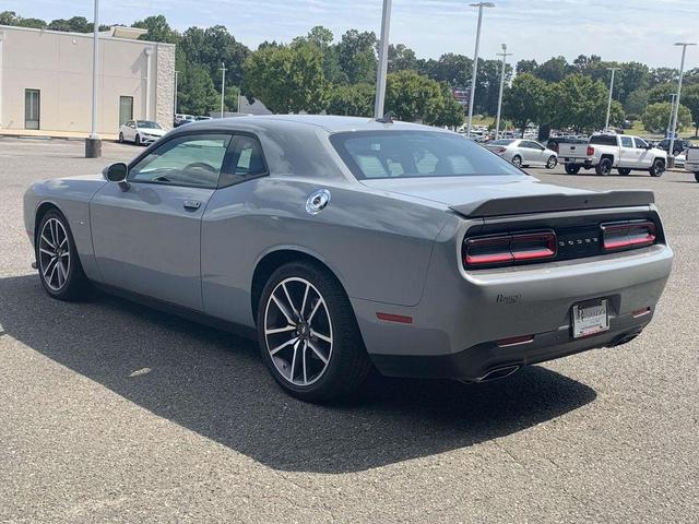 2022 dodge challenger r/t