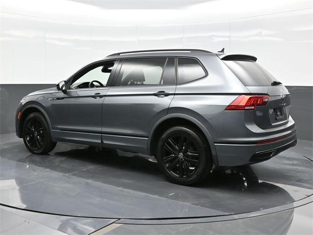 2022 volkswagen tiguan 2.0t se r-line black