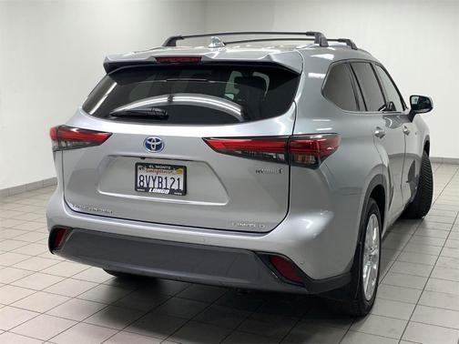 2021 toyota highlander hybrid