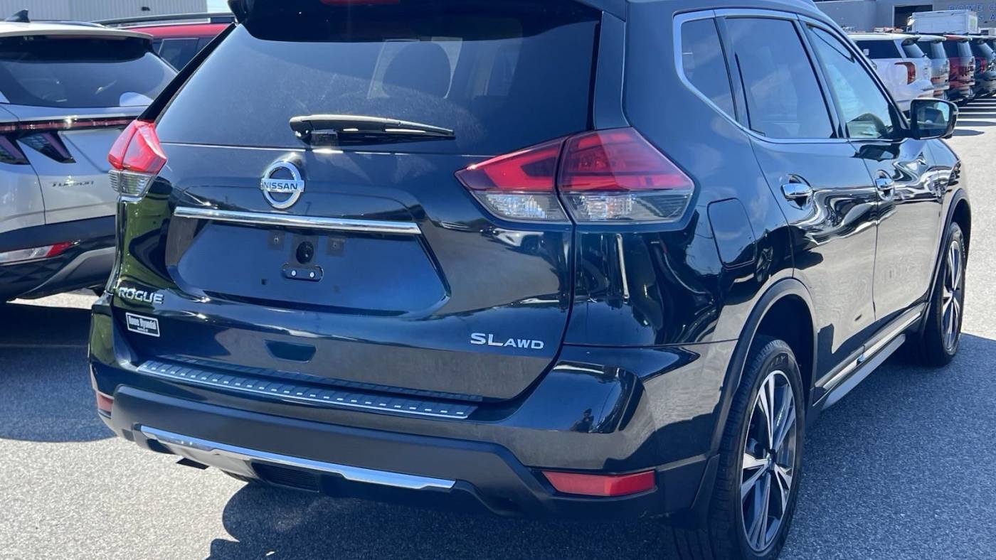 2017 nissan rogue sl