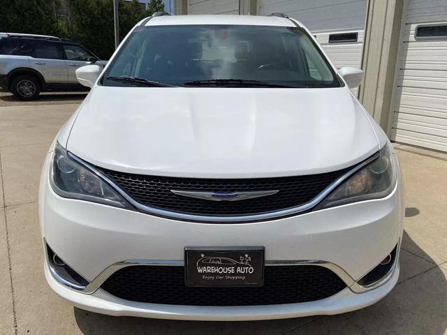 2020 chrysler pacifica touring-l