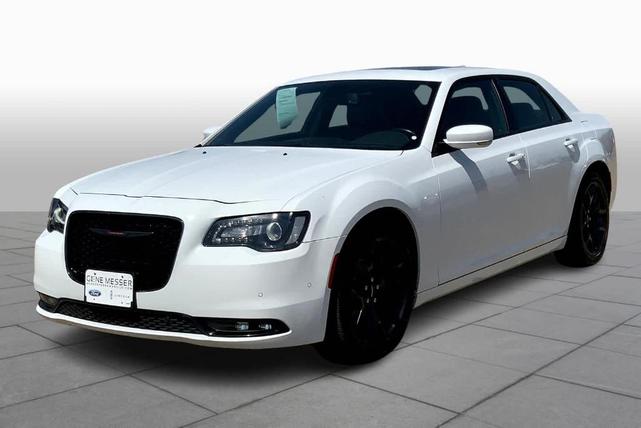 2022 chrysler 300 s