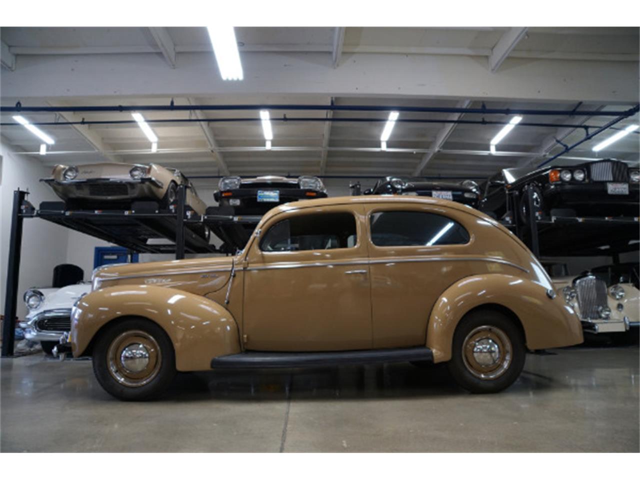 1940 ford sedan