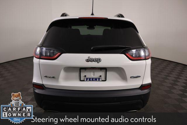2022 jeep cherokee latitude lux