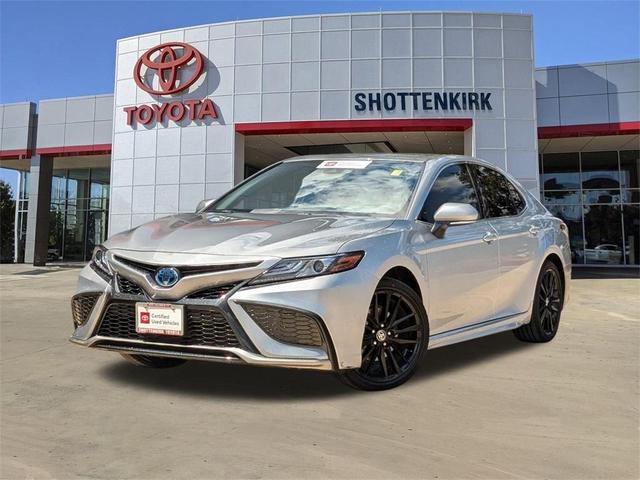 2024 toyota camry hybrid xse