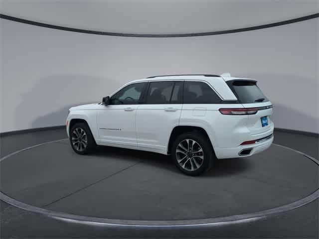 2022 jeep grand cherokee overland