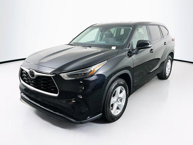 2024 toyota highlander le