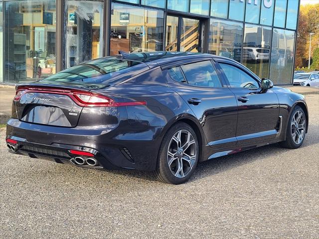 2021 kia stinger gt-line