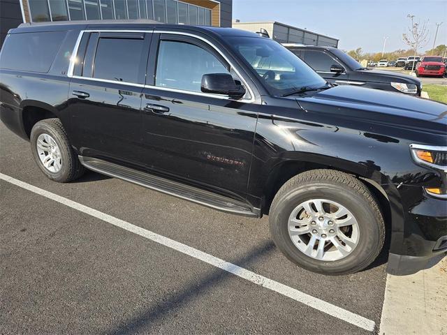 2017 chevrolet suburban lt