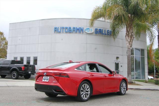 2022 toyota mirai base