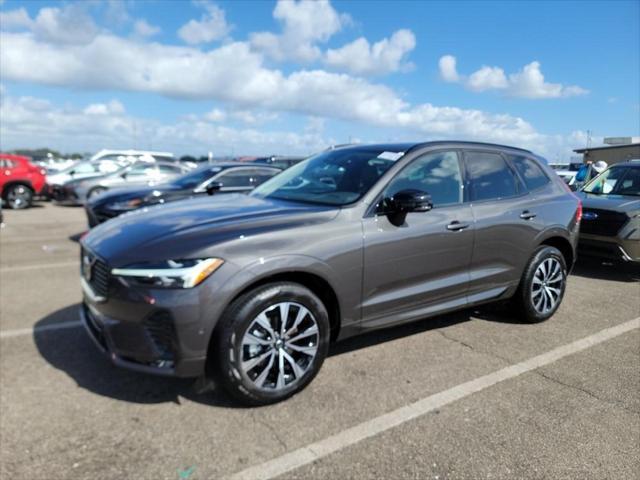 2024 volvo xc60 b5 plus dark theme