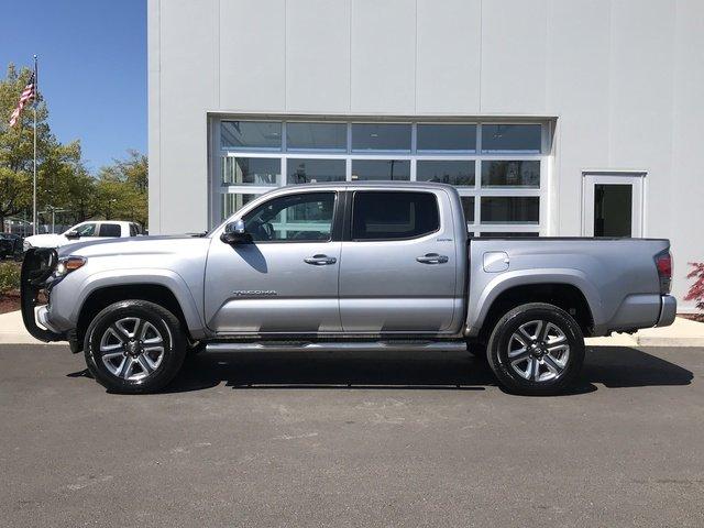 used 2017 toyota tacoma 4x4 double cab limited eugene, or 97401 for sale in college crest, oregon