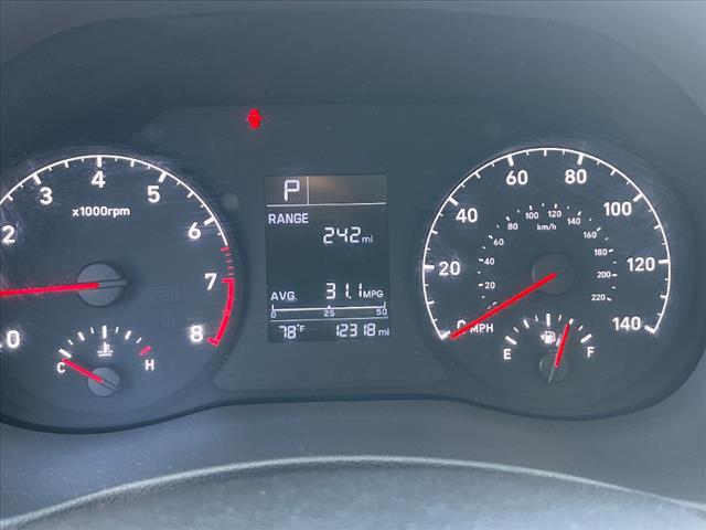 2022 hyundai accent se