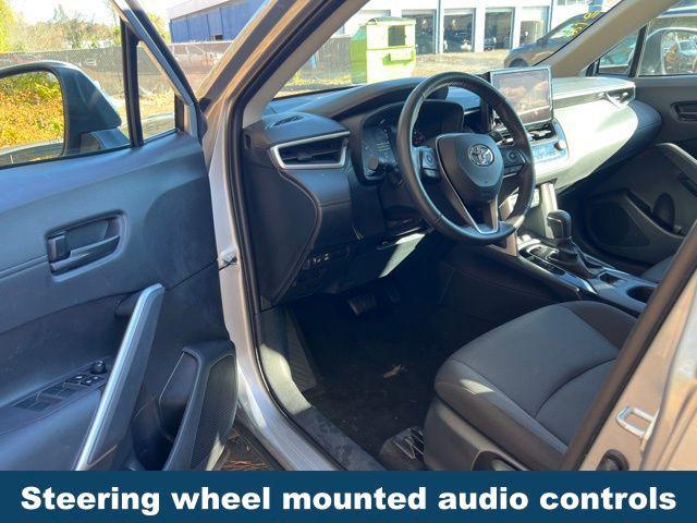 2024 toyota corolla cross le