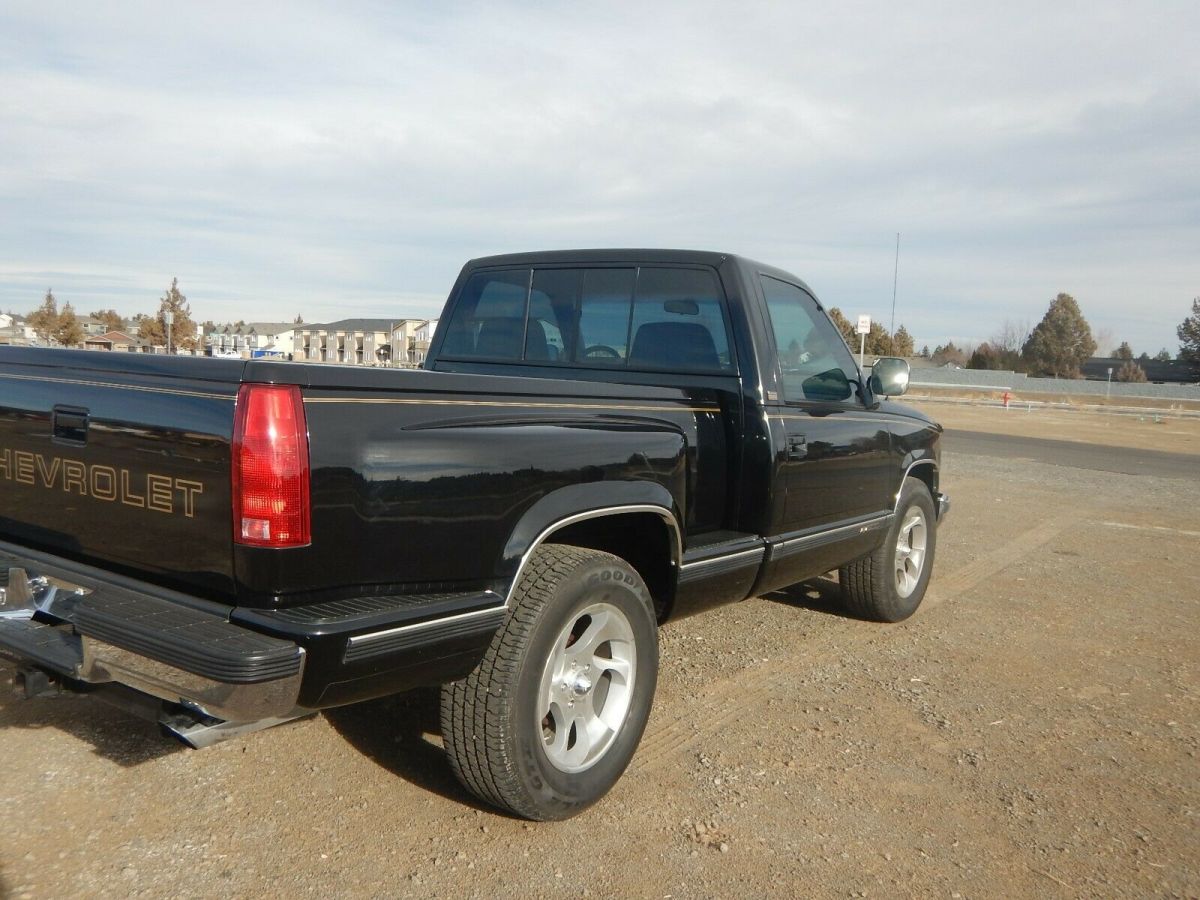 1993 chevy silverado c1500 regular cab stepside low 40,807 original miles