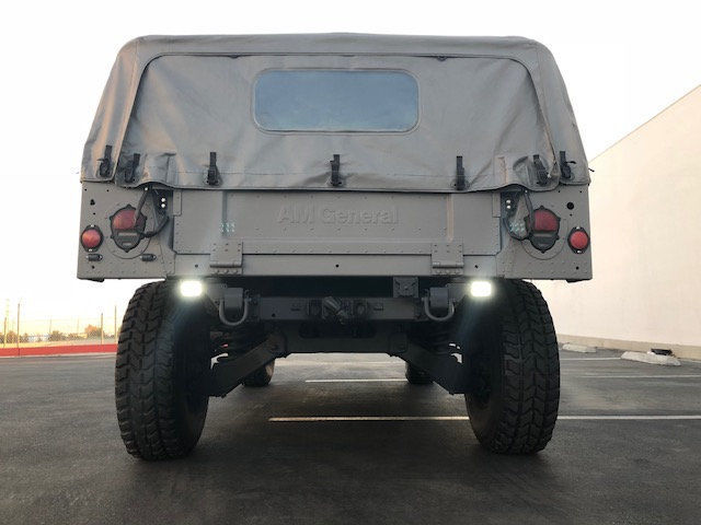 1989 am general hummer h1 open top suv humvee / hummer h1 / matte desert sand