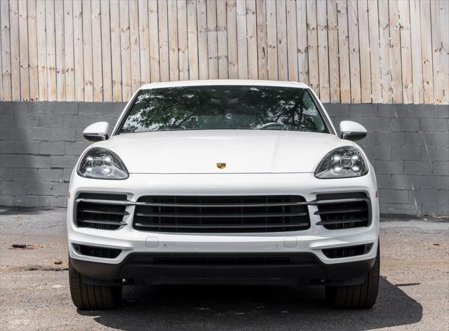 2021 porsche cayenne base