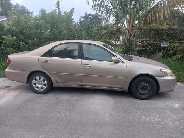 2002 toyota camry le