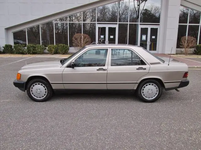 1986 mercedes-benz 190d 2.5 liter diesel low miles 1 owner rare find