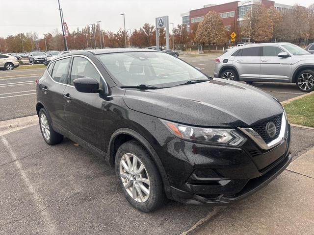 2020 nissan rogue sport s