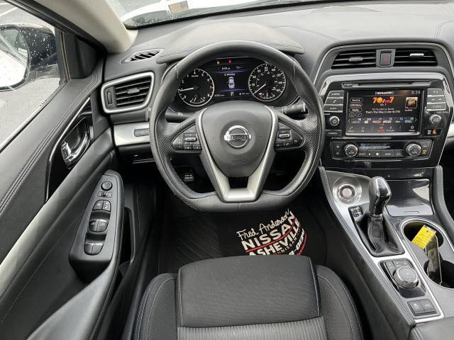 2019 nissan maxima 3.5 s