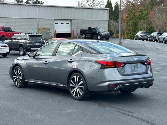 2022 nissan altima 2.5 sr